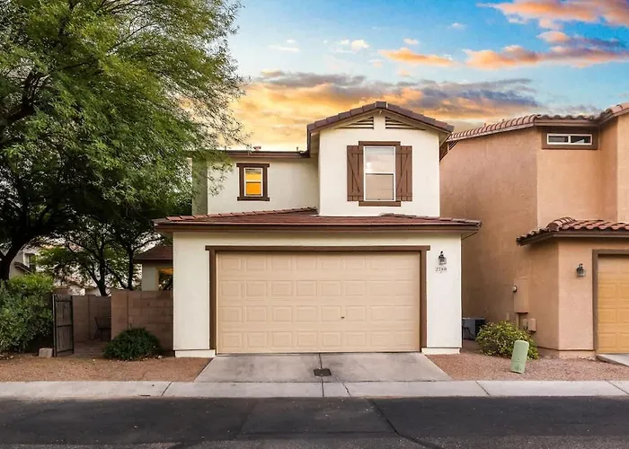Peaceful 2 Story Home-pet Friendly * Tucson