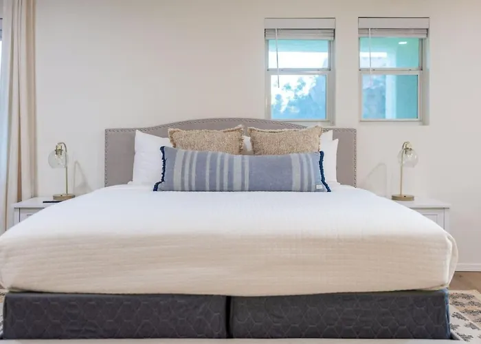 Peaceful 2 Story Home-pet Friendly * Tucson
